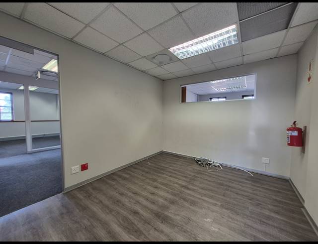 190M² OFFICE TO LET IN SANDTON CENTRAL